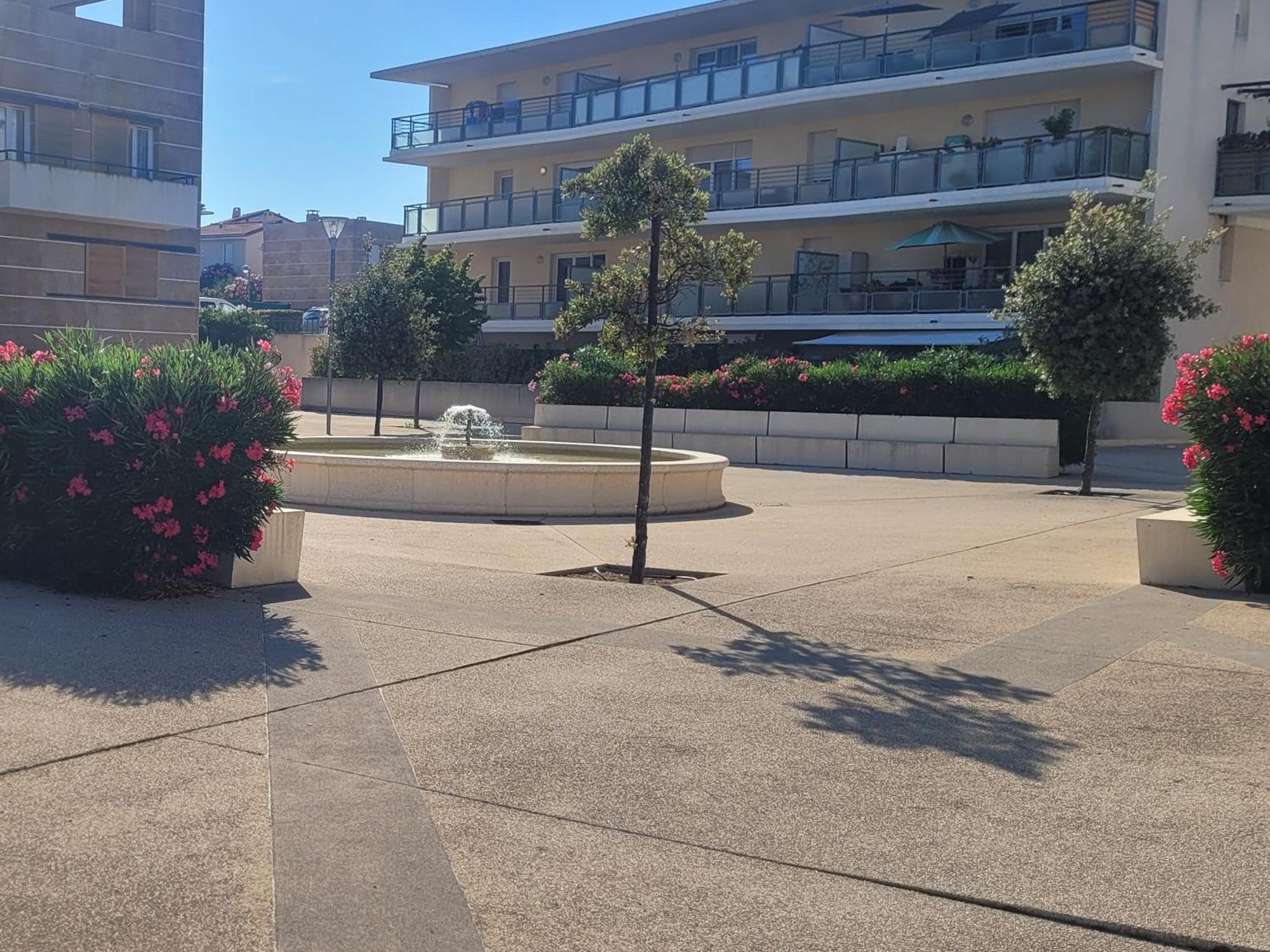 Appart Avec Piscine Casino Plein Air Et Plage La Ciotat Buitenkant foto